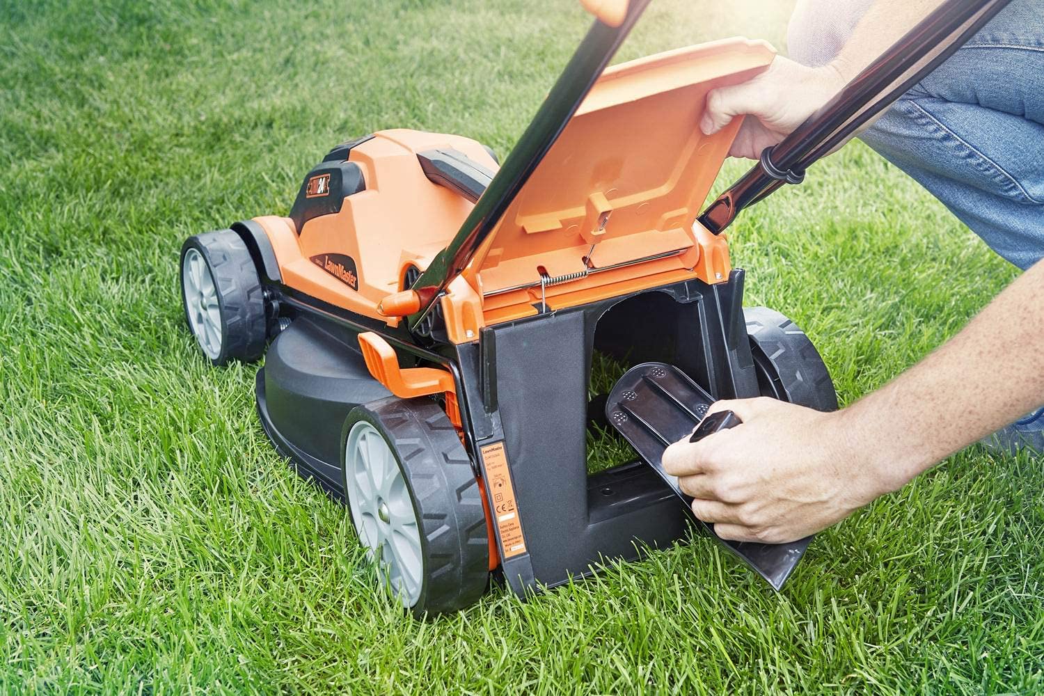 LawnMaster CLMF2434G Cortacésped Batería 24V 34cm 300m², 6 Niveles, 32L
